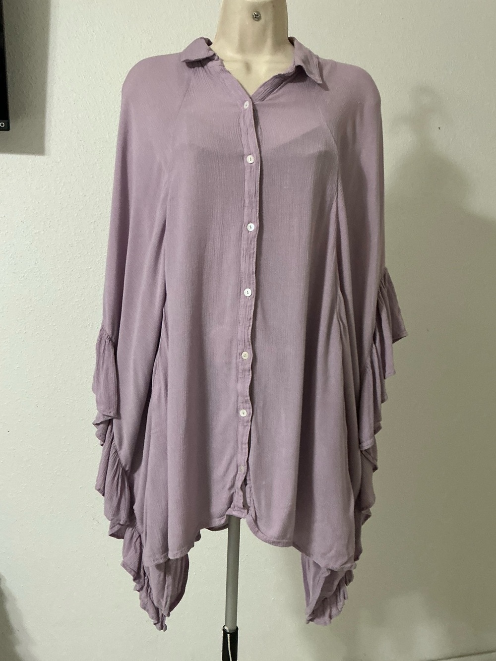 Free People Lavender Ruffle-Sleeve Button-Down Tunic size M/L
